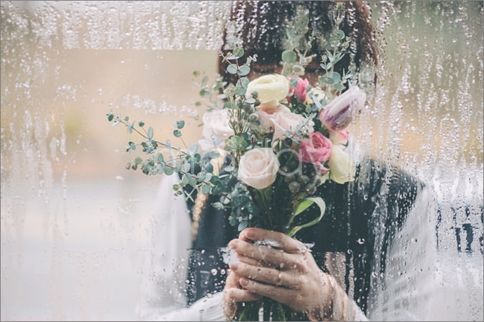 黑色百褶不对称连衣裙